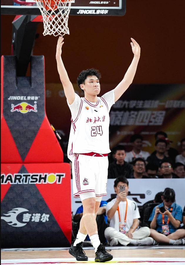 mk体育-关于广州男篮官方晒管子煜集锦：欢迎管子煜加入广州大家庭的信息