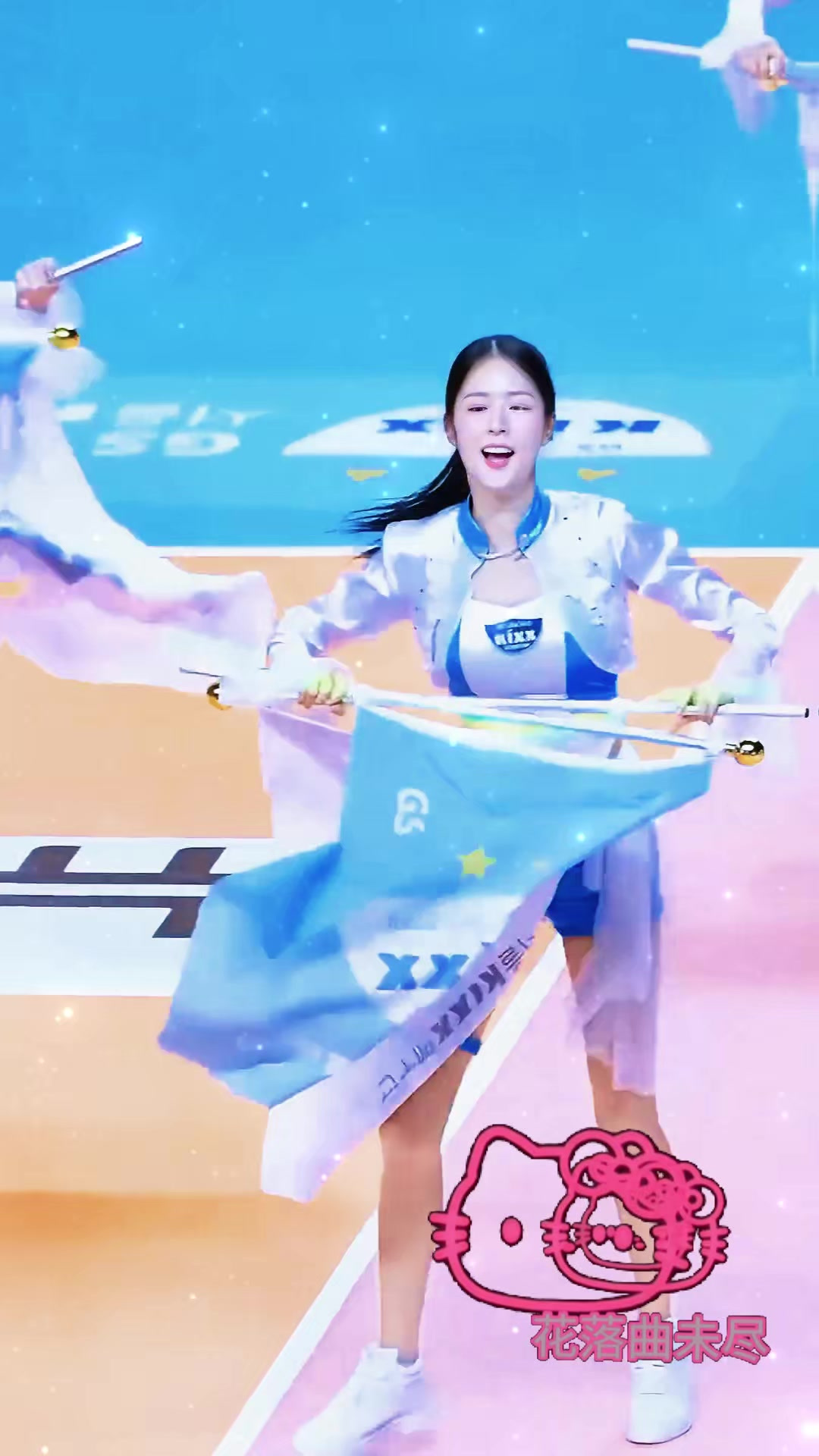 mk体育-韩国篮球联赛日常啦啦队表演，蓝裙啦啦操燃爆全场