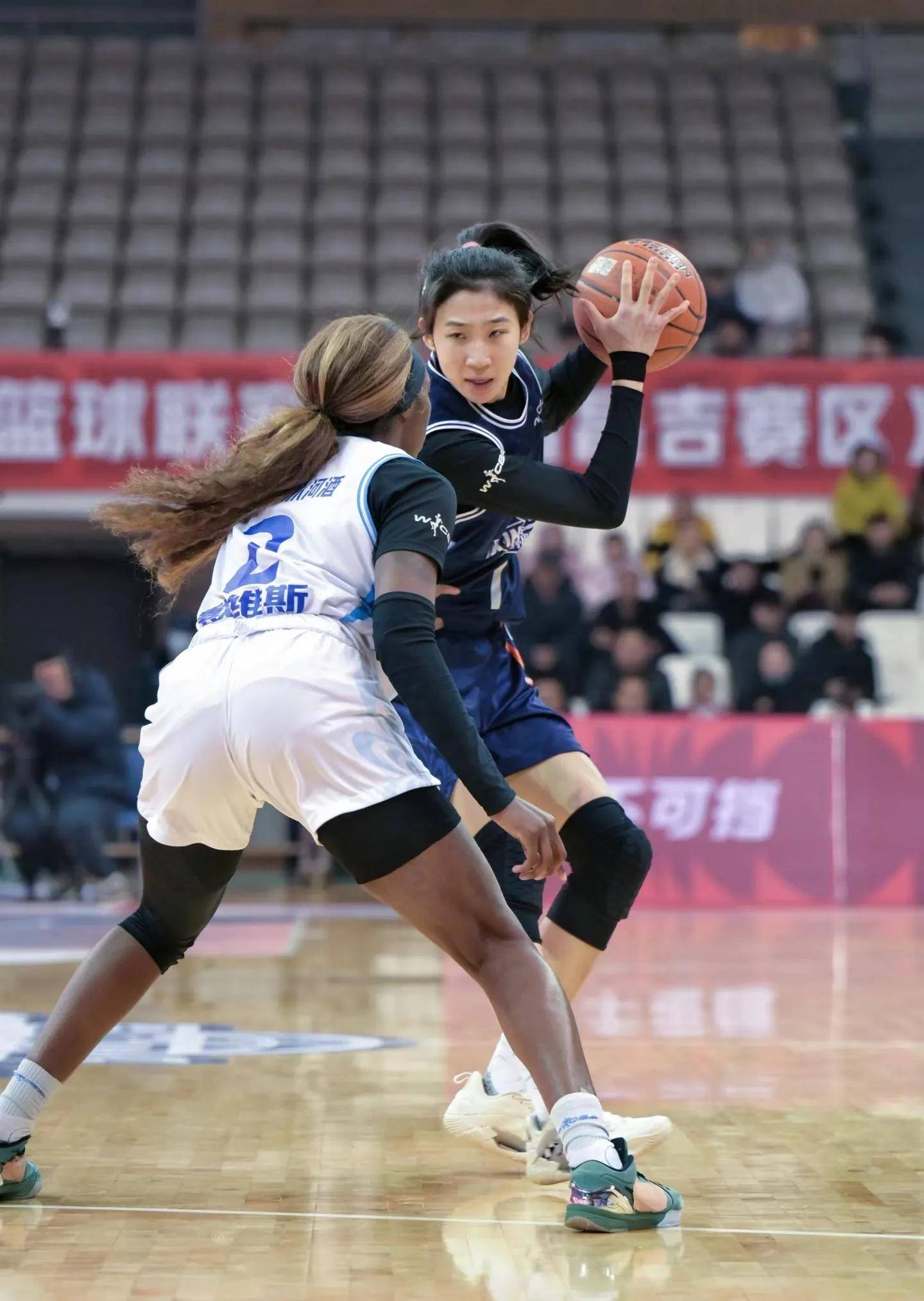 山东女篮更新日常训练视频：热爱永不褪色，未来必定可期