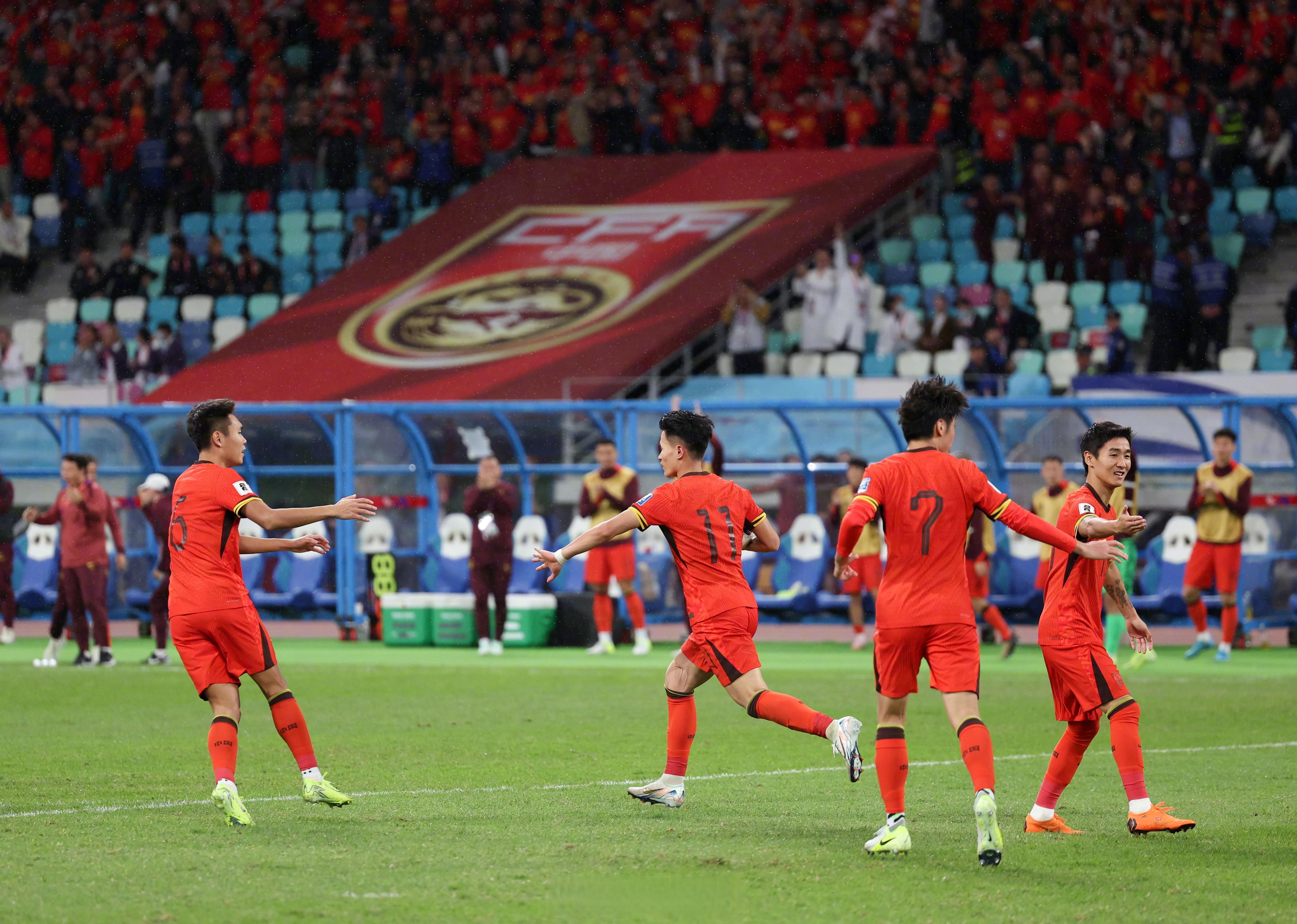 mk体育-国足1-0复仇香港队，以东亚杯季军收官，香港男足再遭挫败