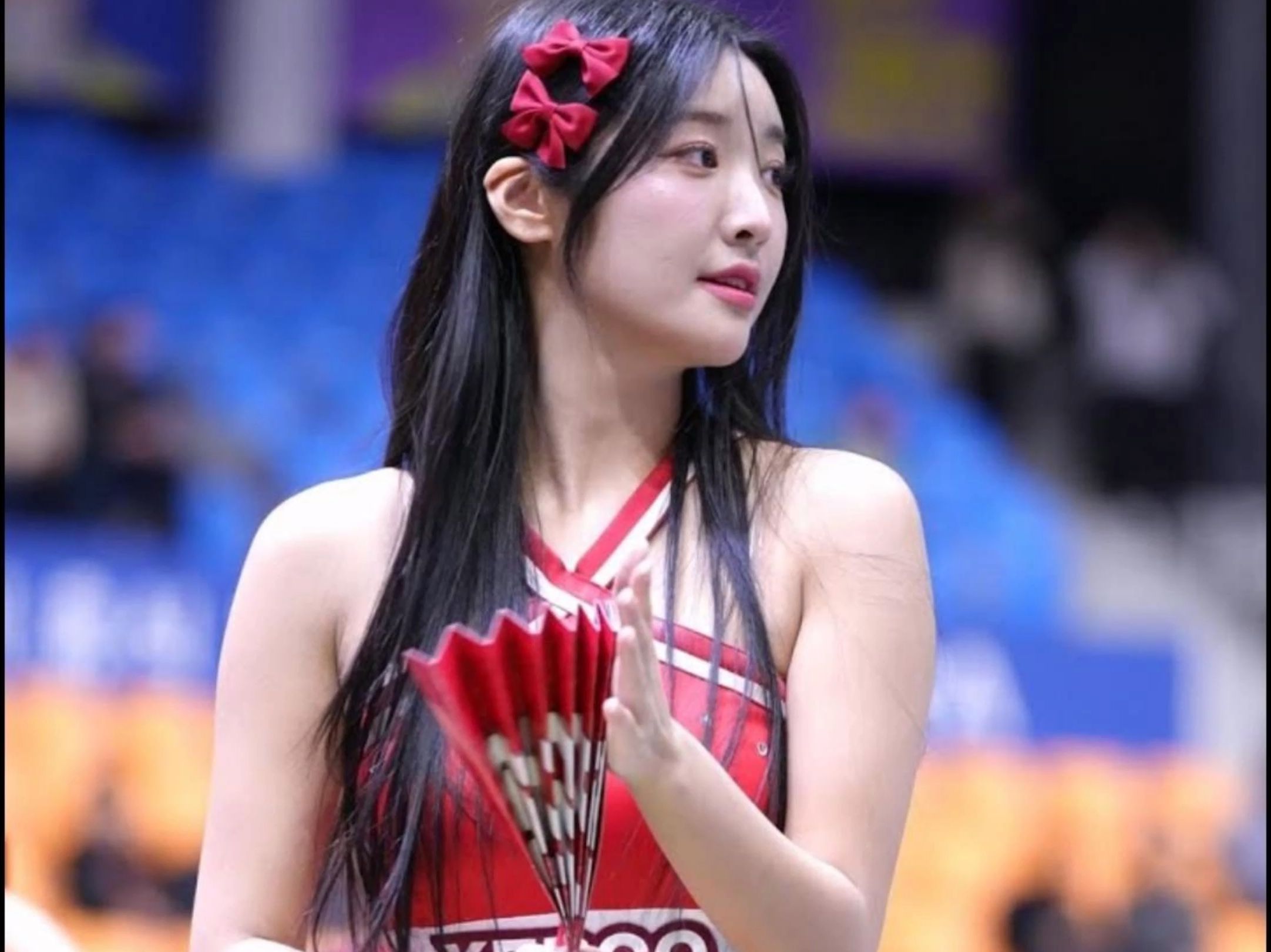 包含韩国篮球联赛日常啦啦队表演，蓝裙啦啦操燃爆全场的词条